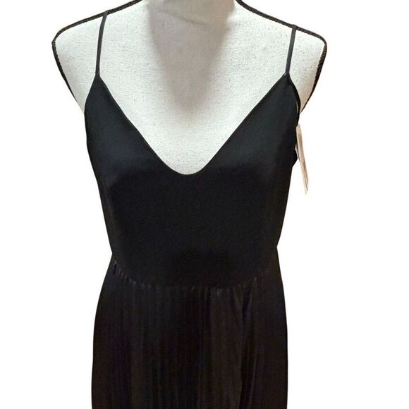 Halston Black A-Line Midi-Dress Spaghetti Strap Pleated Skirt Women Size 6 NWT - Picture 2 of 13